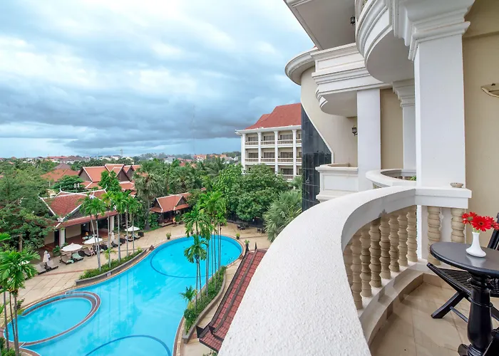 Borei Angkor & 5*